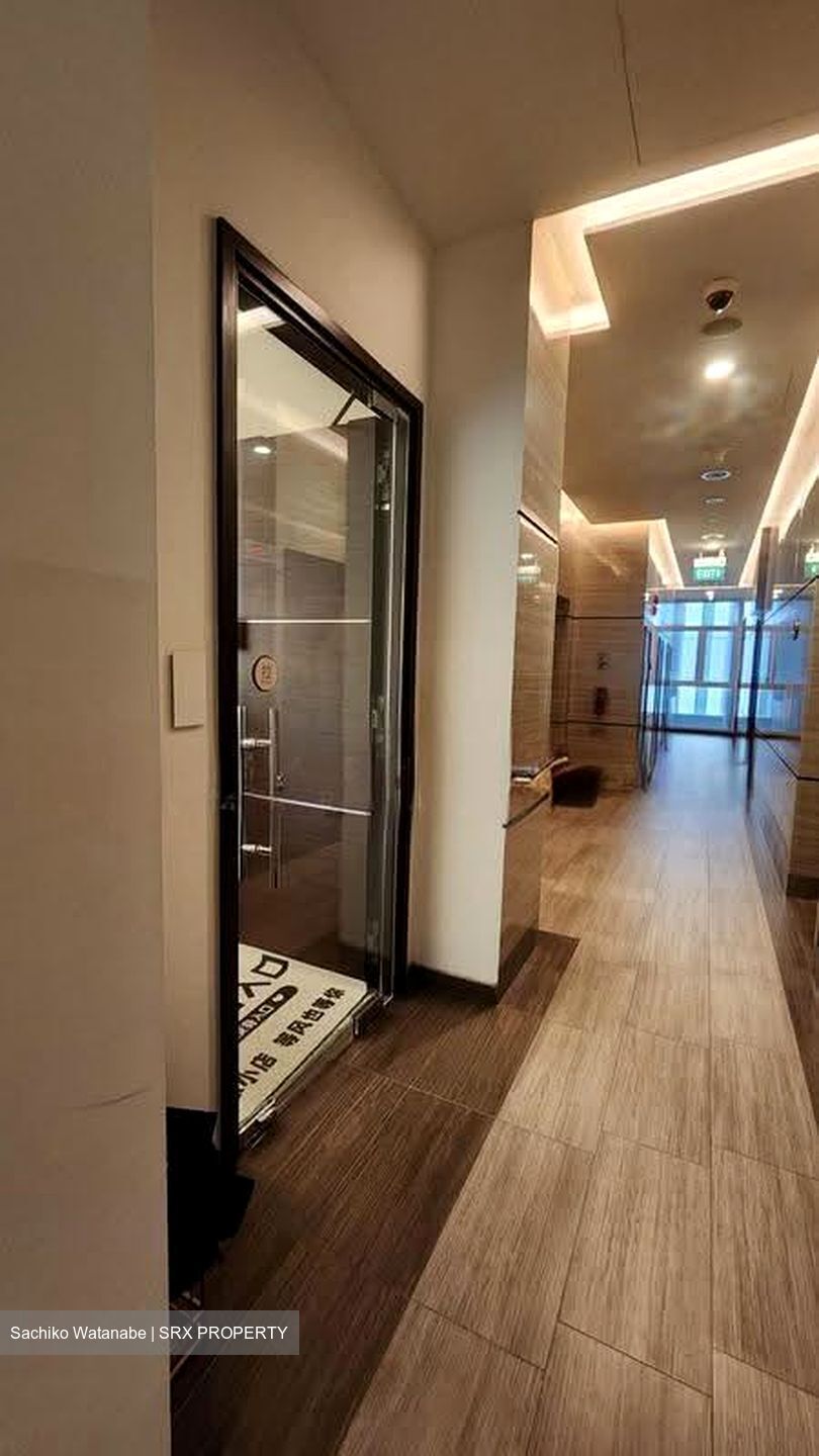 Eon Shenton (D2), Office #608441551
